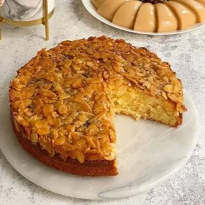 کیک ملکه بادام